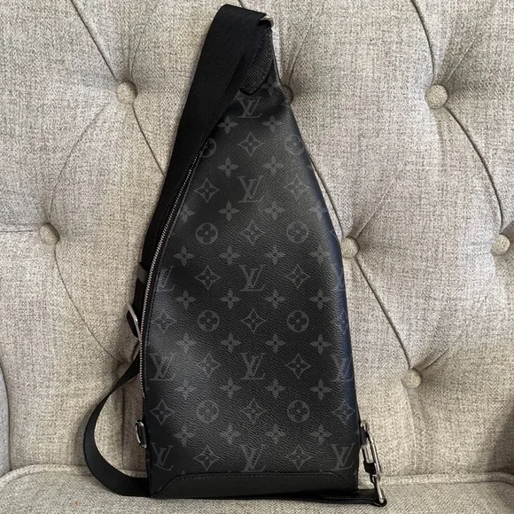 Authentic Louis Vuitton Duo Sling Bag Taigarama Black Monogram - Picture 6 of 11